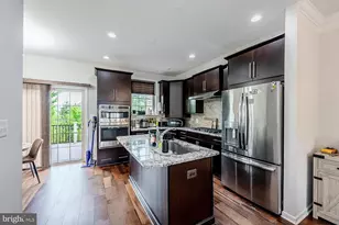 42624 Lisburn Chase Ter, Chantilly, VA 20152 - Photo 9