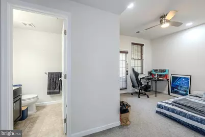 42624 Lisburn Chase Terrace, Chantilly, VA 20152 - Photo 5