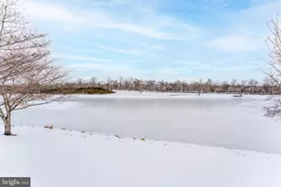 25280 Lake Shore Square, Chantilly, VA 20152 - Photo 9