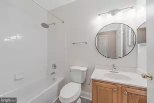 25280 Lake Shore Square, Chantilly, VA 20152 - Photo 19