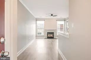 25280 Lake Shore Square, Chantilly, VA 20152 - Photo 3