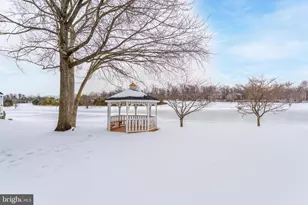 25280 Lake Shore Square, Chantilly, VA 20152 - Photo 7