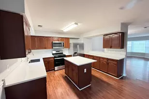 43572 Blacksmith Square, Ashburn, VA 20147 - Photo 9