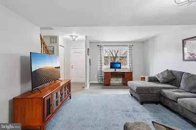 702 Giles Place, Sterling, VA 20164 - Photo 7