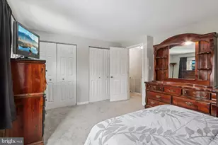 702 Giles Pl, Sterling, VA 20164 - Photo 19