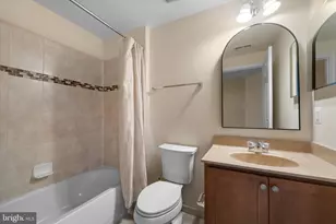 22990 Weybridge Square, Ashburn, VA 20148 - Photo 45