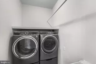 22990 Weybridge Square, Ashburn, VA 20148 - Photo 23