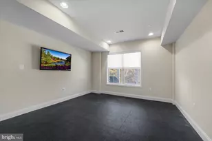 22990 Weybridge Square, Ashburn, VA 20148 - Photo 43