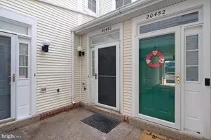 20450 Cool Fern Square, Ashburn, VA 20147 - Photo 5