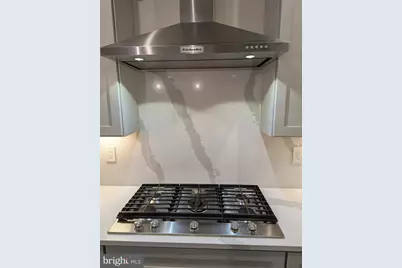 43541 Moorefield Boulevard, Ashburn, VA 20148 - Photo 9