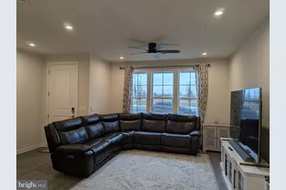 43541 Moorefield Boulevard, Ashburn, VA 20148 - Photo 5