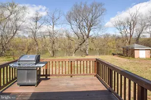 19141 Youngs Cliff Rd, Sterling, VA 20165 - Photo 3