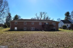 19141 Youngs Cliff Rd, Sterling, VA 20165 - Photo 7