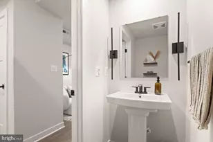 42595 Pitlochry Ter, Sterling, VA 20166 - Photo 7