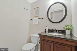 113 Caragana Ct, Sterling, VA 20164 - Photo 15