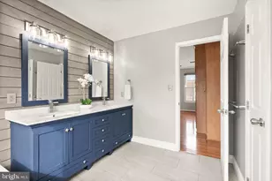 608 E G St, Purcellville, VA 20132 - Photo 25