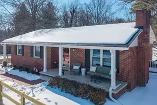 9 Honeybee Ave, Round Hill, VA 20141 - Photo 25