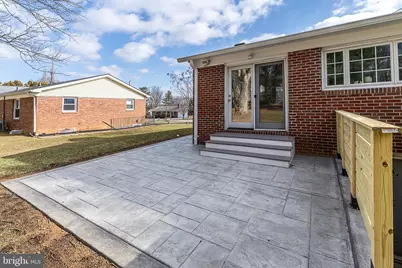 9 Honeybee Avenue, Round Hill, VA 20141 - Photo 5