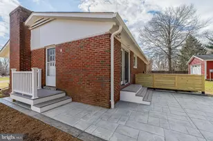 9 Honeybee Ave, Round Hill, VA 20141 - Photo 7