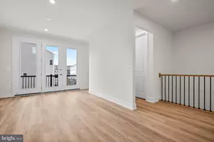 42121 Picasso Sq, Ashburn, VA 20148 - Photo 13