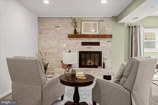 709 W Poplar Rd, Sterling, VA 20164 - Photo 25