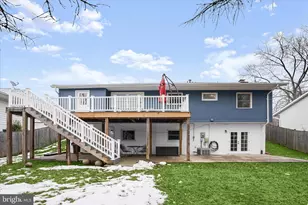 709 W Poplar Rd, Sterling, VA 20164 - Photo 41