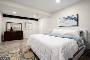 709 W Poplar Rd, Sterling, VA 20164 - Photo 35