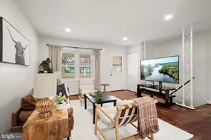 709 W Poplar Rd, Sterling, VA 20164 - Photo 5