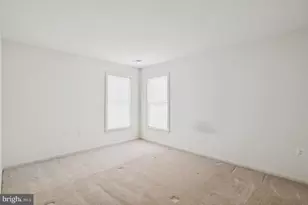 1318 Moore Pl SW, Leesburg, VA 20175 - Photo 25