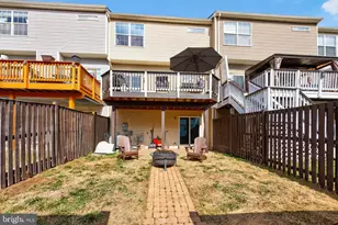 539 Tuliptree Square NE, Leesburg, VA 20176 - Photo 33