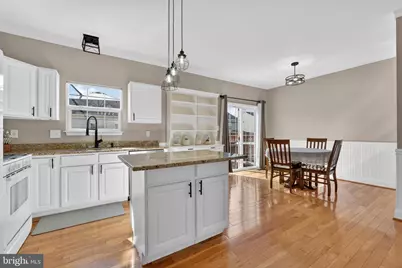 539 Tuliptree Square NE, Leesburg, VA 20176 - Photo 5