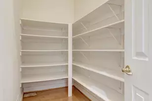 20443 Cliftons Point St, Sterling, VA 20165 - Photo 17