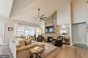 24277 Grayleaf Willow Pl, Aldie, VA 20105 - Photo 7