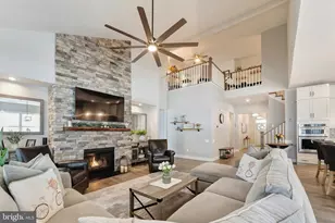 24277 Grayleaf Willow Pl, Aldie, VA 20105 - Photo 9