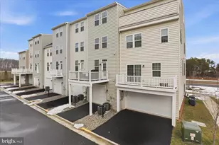 42552 Antonia Ter, Sterling, VA 20166 - Photo 33