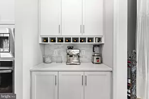 22920 Bubbling Brook Dr, Brambleton, VA 20148 - Photo 15