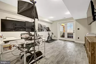 24154 Corktree Ln, Aldie, VA 20105 - Photo 55