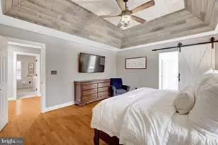 24154 Corktree Ln, Aldie, VA 20105 - Photo 33