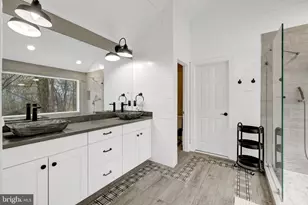 24154 Corktree Ln, Aldie, VA 20105 - Photo 35