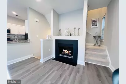 46375 Pryor Square, Sterling, VA 20165 - Photo 3