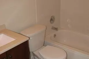 605 W Maple Ave, Sterling, VA 20164 - Photo 17