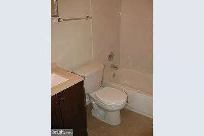 605 W Maple Avenue, Sterling, VA 20164 - Photo 9