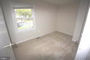 605 W Maple Ave, Sterling, VA 20164 - Photo 15