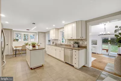 406 Blue Ridge Avenue NE, Leesburg, VA 20176 - Photo 17