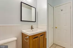 21 Ferguson Ct, Sterling, VA 20165 - Photo 7