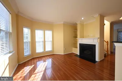 20855 Collingwood Terrace, Sterling, VA 20165 - Photo 5