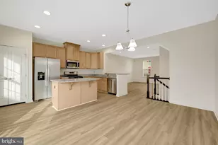 42628 Freistadt Square, Sterling, VA 20166 - Photo 31