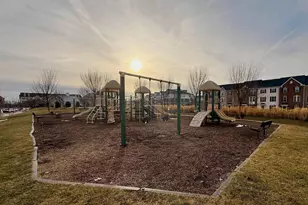 42628 Freistadt Square, Sterling, VA 20166 - Photo 11