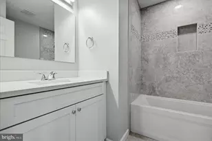 221 Primavera Cir, Sterling, VA 20165 - Photo 15