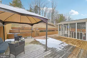 111 Connemara Dr, Sterling, VA 20164 - Photo 65